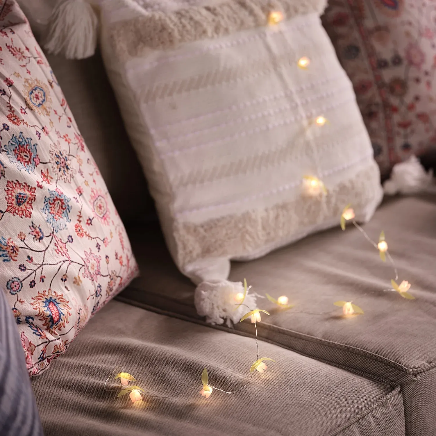 Guirlande Lumineuse Micro LED d'Extérieur à 20 Roses Miniatures – Image 7