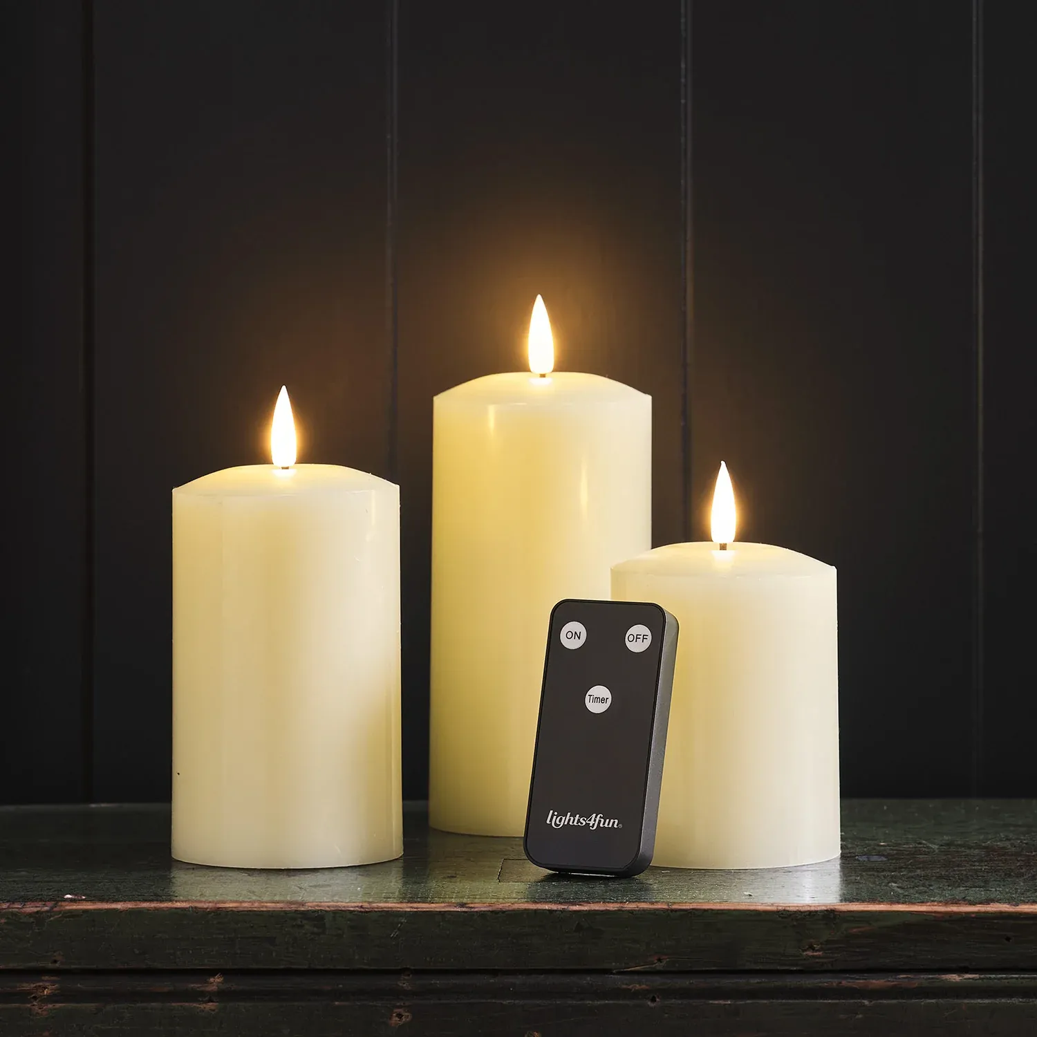 Lot de 3 Bougies Piliers Flamme Réaliste à LED TruGlow® – Image 9